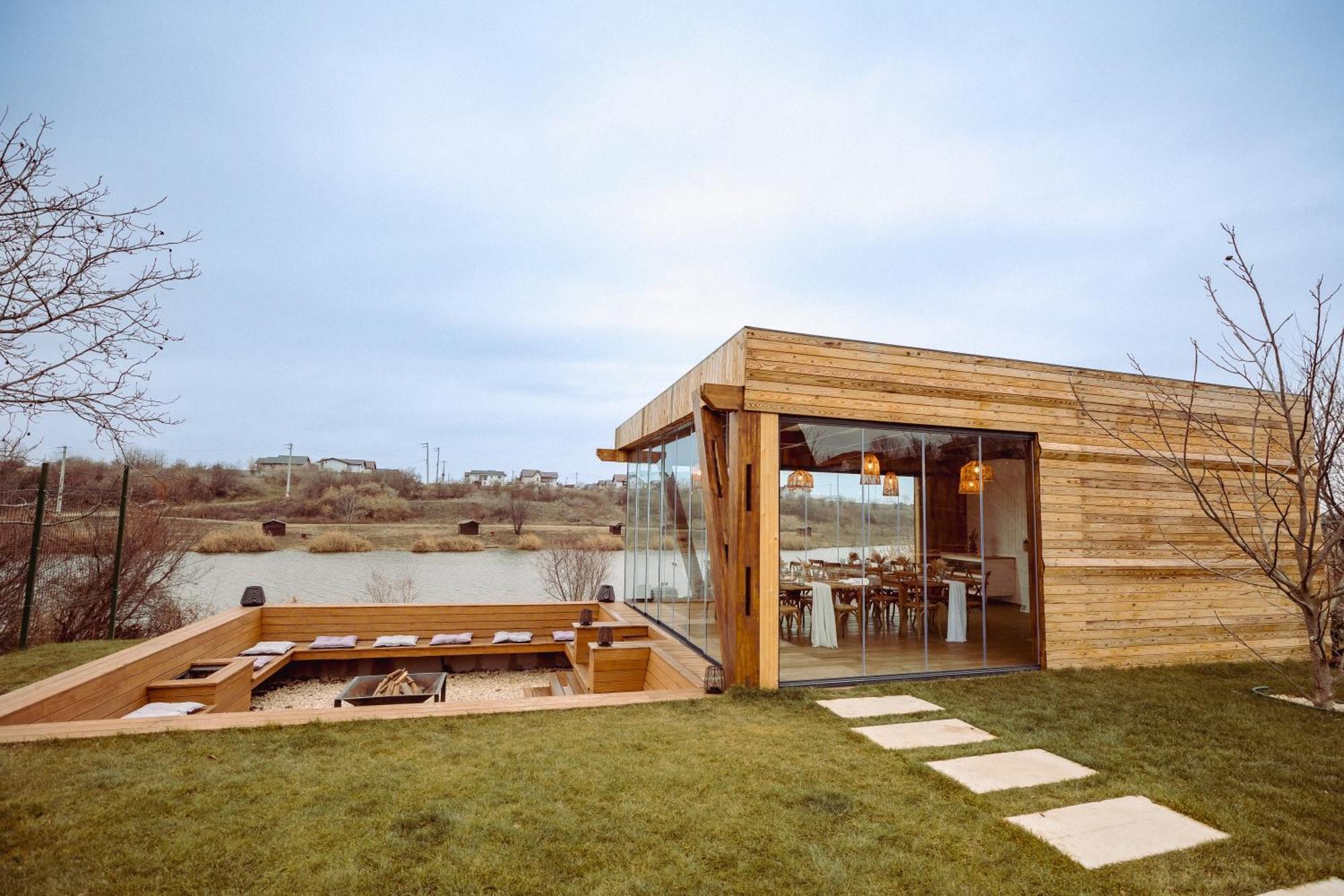 A-By The Lake - Private A Frame Villas Caciulati المظهر الخارجي الصورة